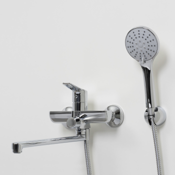 Lippe 4502L Смеситель для ванны с длинным изливом