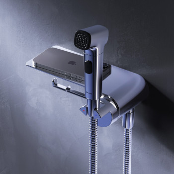 Набор: смеситель с полкой скрытого монтажа, гигиентическая лейка, шланговое присоединение с держателем