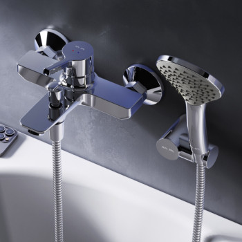 Смеситель для ванны и душа c душевым набором