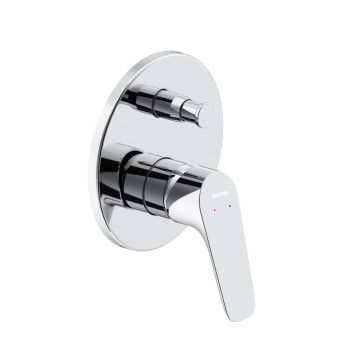 Смеситель для ванны и душа, монтируемый в стену