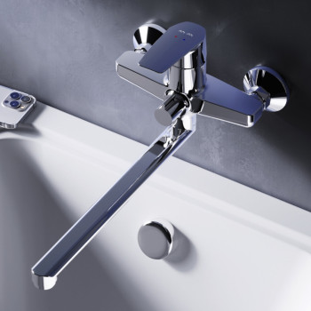 Смеситель для ванны и душа с длинным изливом