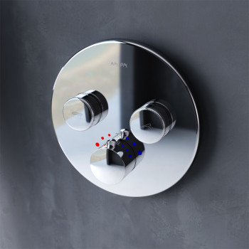 Смеситель для ванны и душа с термостатом, монтируемый в стену