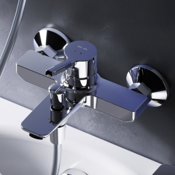 Смеситель для ванны и душа