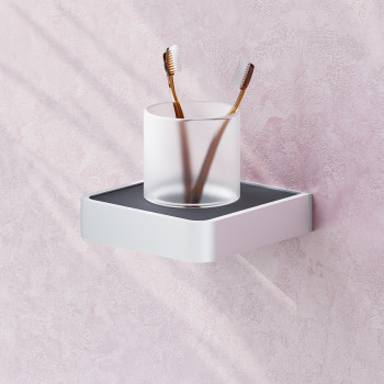 Стеклянный стакан с настенным держателем