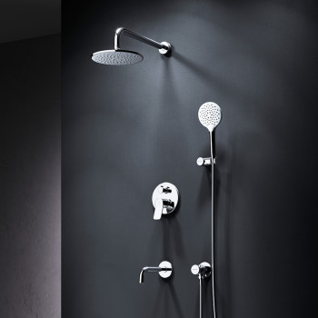 Встраиваемая душевая система со смесителем для ванны и душа и душевым набором
