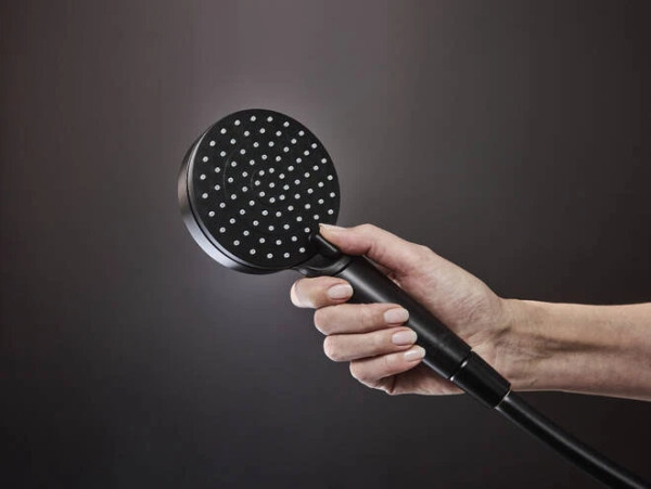 26097670 HG Vernis Shape Showerpipe 230 душевая система матовый черный. Фото 4