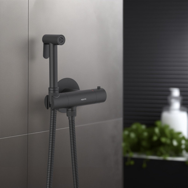 AQ1027MB ОБЕРОН комплект для гигиенического душа термостатический встроенный (смеситель + гигиеническая лейка + шланг), матовый черный. Фото 7