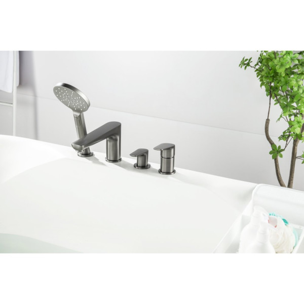 AQ1148BGM БЕТТА смеситель на борт ванны на 4 отв., оружейная сталь (шлиф. черный хром). Фото 5