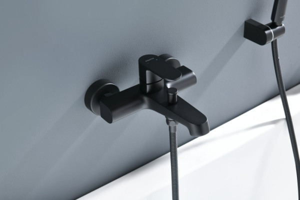 AQ1249MB ОБЕРОН смеситель для ванны с душевым набором 3jet, матовый черный. Фото 7