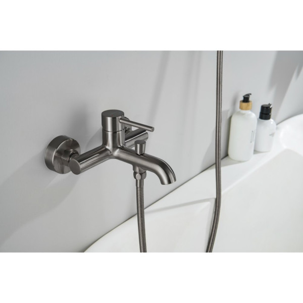 AQ1340BGM ЕВРОПА смеситель для ванны, оружейная сталь (шлиф. черный хром). Фото 3