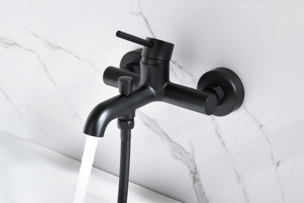 AQ1340MB ЕВРОПА смеситель для ванны, матовый черный. Фото 3