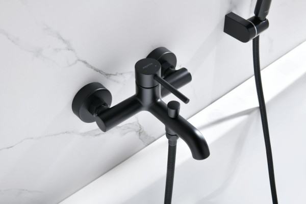 AQ1349MB ЕВРОПА смеситель для ванны с душевым набором 3jet, матовый черный. Фото 5