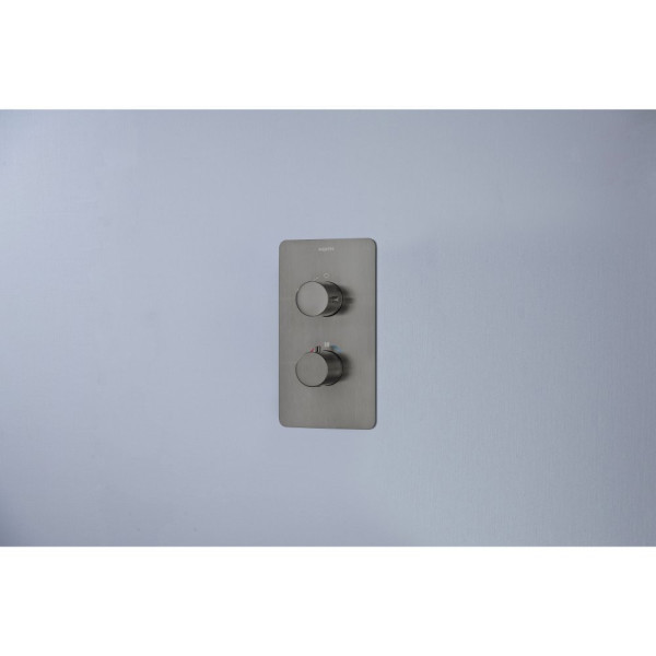 AQ1391BGM ЕВРОПА термостатический смеситель для душа 1 режим (внешняя и скрытая часть), оружейная сталь (шлиф. черный хром). Фото 5