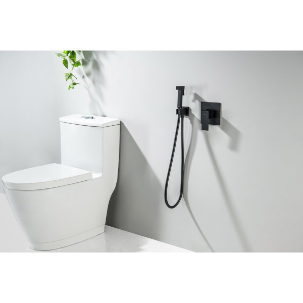 AQ1419MB ЛИРА набор с гигиеническим душем (смеситель + гигиеническая лейка + шланг + шланговое подсоединение с держателем), матовый черный. Фото 4