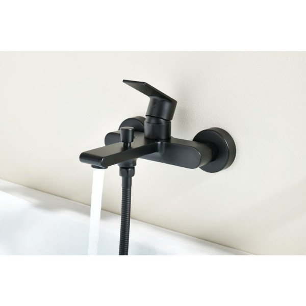 AQ1440MB ЛИРА смеситель для ванны, матовый черный. Фото 3