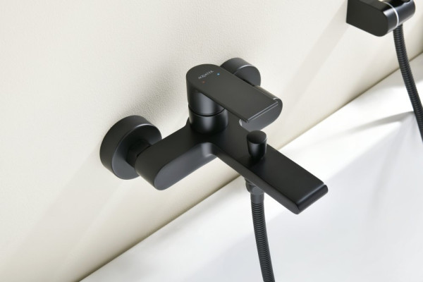 AQ1449MB ЛИРА смеситель для ванны с душевым набором 3jet, матовый черный. Фото 7