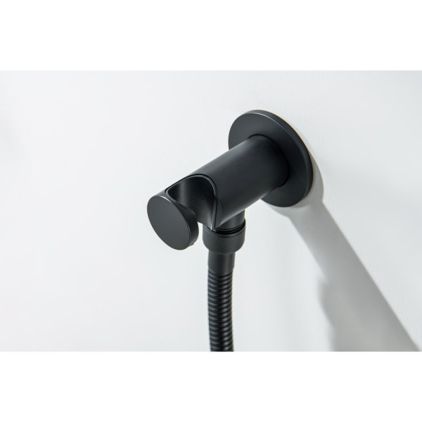 AQ1519MB КЛАССИК набор с гигиеническим душем (смеситель + гигиеническая лейка + шланг + шланговое подсоединение с держателем), матовый черный. Фото 7