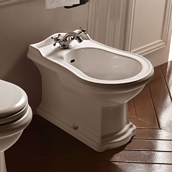 Биде напольное 61х39см, приставное BTW с 3 отв. под смеситель, цвет: белый. Фото 1