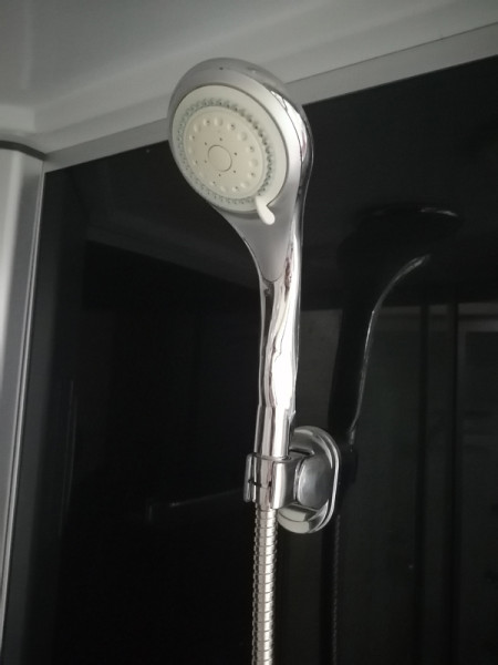 Душевая лейка со шлангом к душ. кабинам Loranto FLN (без уголка для подвода воды). Фото 1