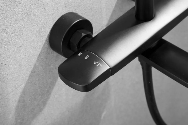 Душевая система с термостатом Rose R3996H, черный. Фото 11