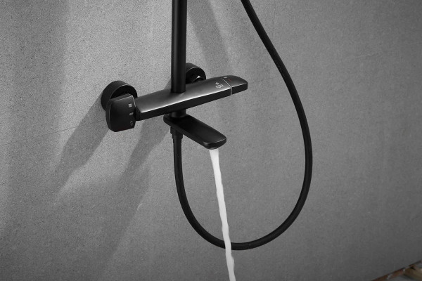 Душевая система с термостатом Rose R3996H, черный. Фото 3