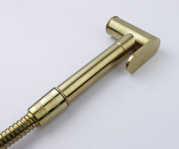 Гигиенический душ со смесителем Bronze de Luxe Element EL28GB, матовое золото/черный. Фото 4