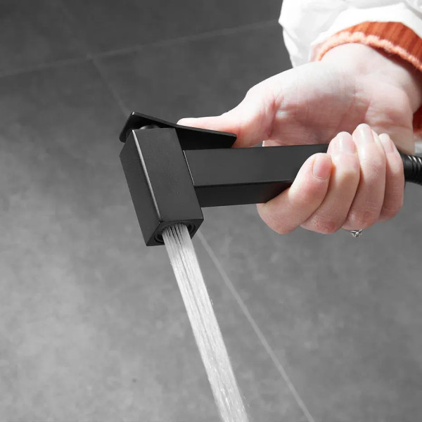 Гигиенический душ со смесителем Shevanik S137H, черный. Фото 5