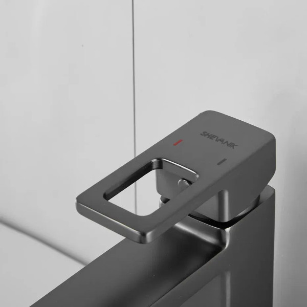 Смеситель для раковины с гигиеническим душем Shevanik S8271T, оружейная сталь. Фото 8