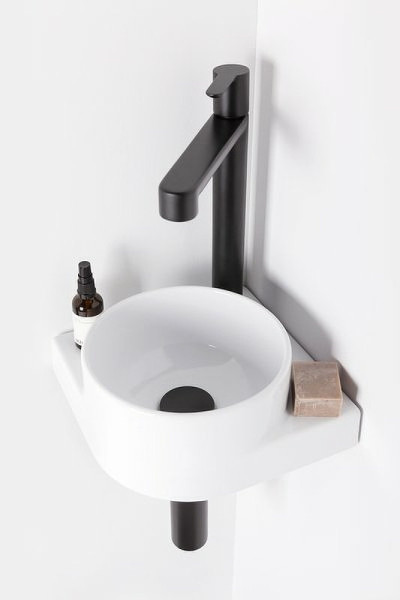 Смеситель для умывальника без донного клапана PU 015.20 высокий черный. Фото 3