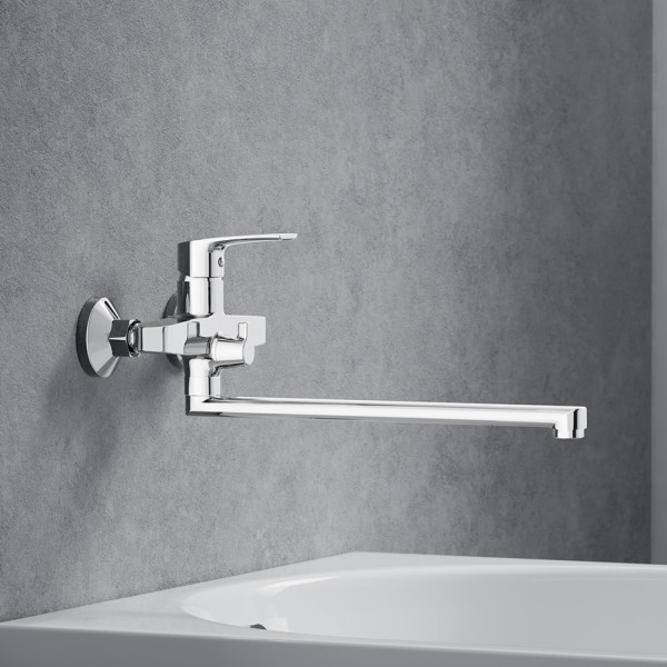 Смеситель для ванной и душа с длинным изливом. Фото 2