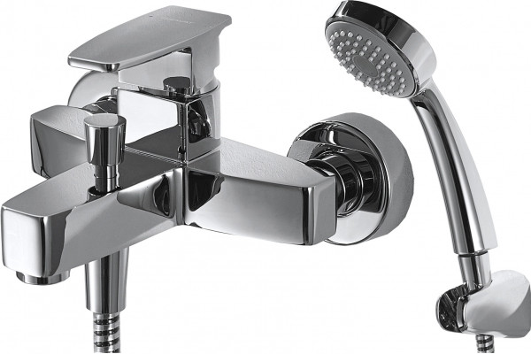 Смеситель для ванны Bravat Riffle с коротким изливом и душевой лейкой, хром (F672106C-B). Фото 1