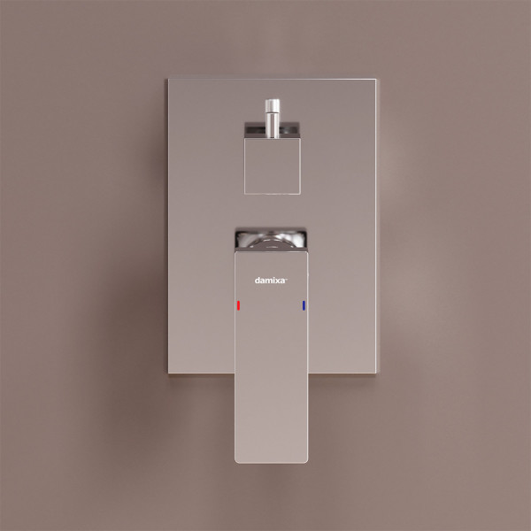 Смеситель для ванны и душа монтируемый в стену. Фото 2