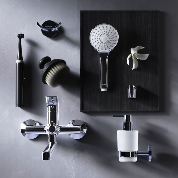 Смеситель для ванны и душа с длинным изливом. Фото 3