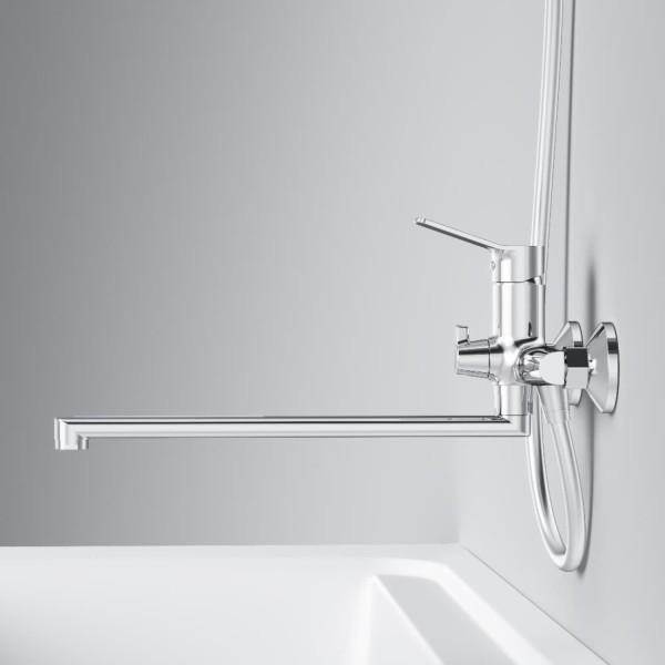 Смеситель для ванны и душа с длинным изливом. Фото 4