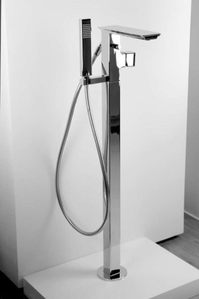 Смеситель для ванны напольный Bravat Phillis F656101C-B3-ENG, хром. Фото 3