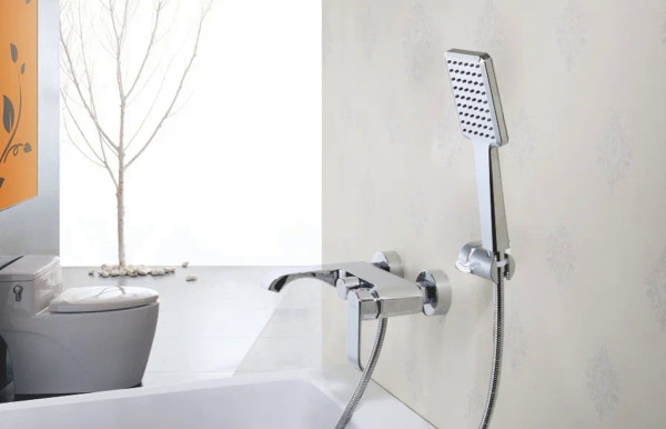 Смеситель для ванны Rose R1702, хром. Фото 3