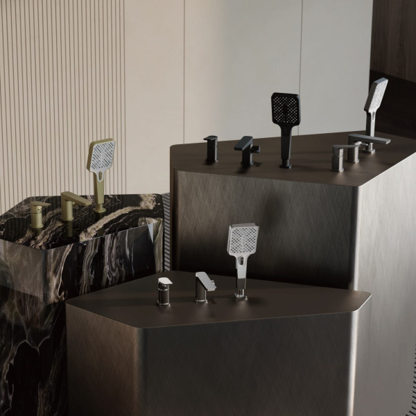 Смеситель на борт ванны BELZ B66715, хром. Фото 3