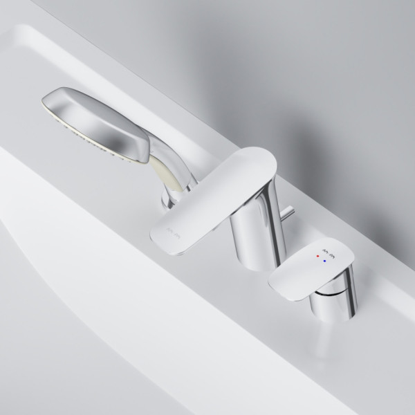 Смеситель на борт ванны, трёхсекционный. Фото 3