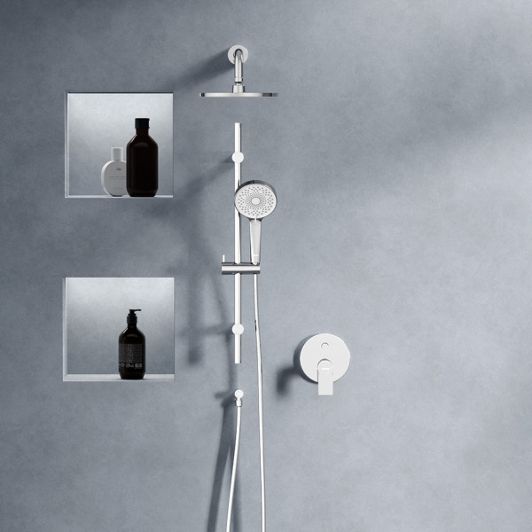 Встраиваемая душевая система с душевым смесителем и штангой. Фото 1