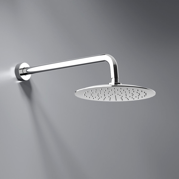 Встраиваемая душевая система с ванно-душевым смесителем и изливом. Фото 3