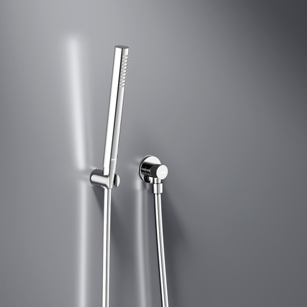 Встраиваемая душевая система с ванно-душевым смесителем и изливом. Фото 5