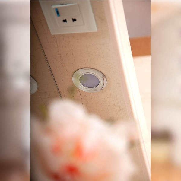 Зеркало со шкафчиком Бриклаер КАНТРИ 65S, бежевый дуб прованс. Фото 5